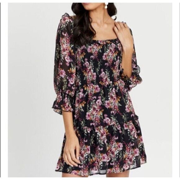 Altar'd State Dresses & Skirts - Altar'd State Women's M Black Floral Smocked Tiered Mini Dress Puff Sleeves